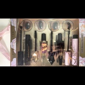 Paris Hilton 4pc Mascara Obsession